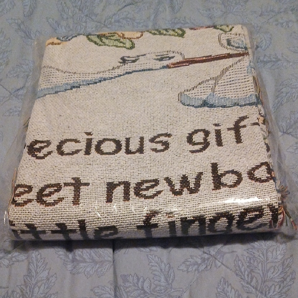 Baby Blanket Unisex with Welcome Baby Text Design